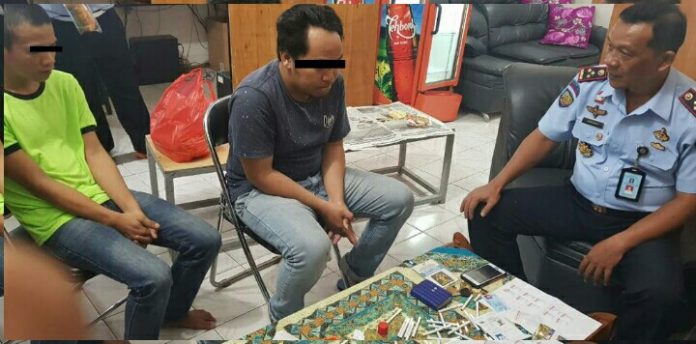Petugas Bongkar Percobaan Penyelundupan Narkoba di Lapas Metro Petugas Bongkar Percobaan Penyelundupan Narkoba di Lapas Metro