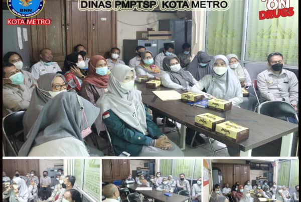 BNN Kota Metro Melakukan KIE P4GN Sosialisasi Bahaya Narkoba Bagi ASN Di Lingkungan Dinas Penanaman Modal Dan Pelayanan Terpadu Satu Pintu Kota Metro