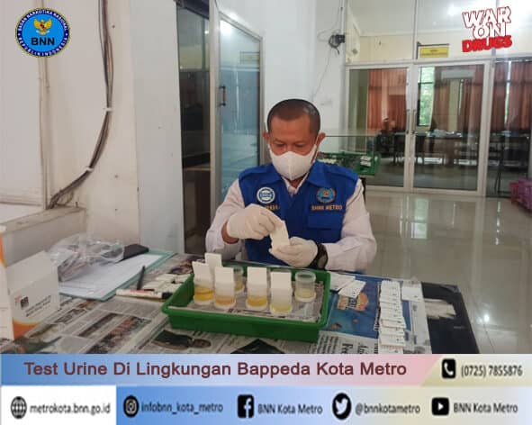 BNN Kota Metro Melakukan Test Urine Di Lingkungan Bappeda Kota Metro BNN Kota Metro Melakukan Test Urine Di Lingkungan Bappeda Kota Metro