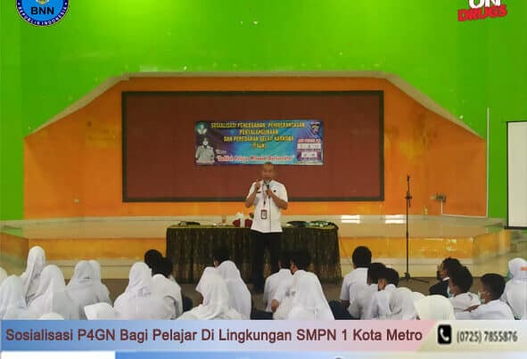 BNN Kota Metro Melakukan Sosialisasi P4GN Bagi Para Pelajar Di Lingkungan SMPN 1 Kota Metro (Hari Kedua) BNN Kota Metro Melakukan Sosialisasi P4GN Bagi Para Pelajar Di Lingkungan SMPN 1 Kota Metro (Hari Kedua)