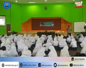 BNN Kota Metro Melakukan Sosialisasi P4GN Bagi Para Pelajar Di Lingkungan SMPN 1 Kota Metro (Hari Kedua)