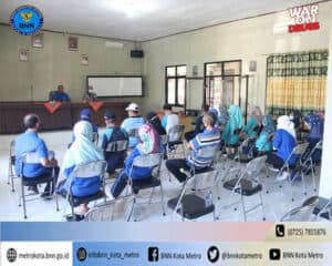 BNN Kota Metro Melakukan Test Urine Di Lingkungan Dinas Ketahanan Pangan, Pertanian, dan Perikanan Kota Metro BNN Kota Metro Melakukan Test Urine Di Lingkungan Dinas Ketahanan Pangan, Pertanian, dan Perikanan Kota Metro