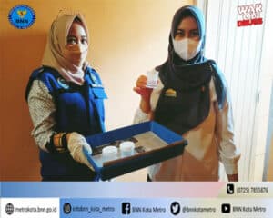 BNN Kota Metro Melakukan Test Urine Di Lingkungan Dinas Kepemudaan, Olahraga, dan Pariwisata Kota Metro