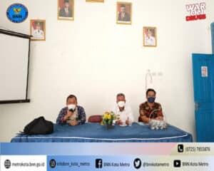 BNN Kota Metro Melakukan Test Urine Di Lingkungan Dinas Pemberdayaan Perempuan, Perlindungan Anak, Pengendalian Penduduk dan Keluarga Berencana Kota Metro