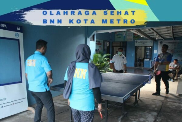 KEGIATAN OLAHRAGA RUTIN MINGGUAN PEGAWAI BNN KOTA METRO